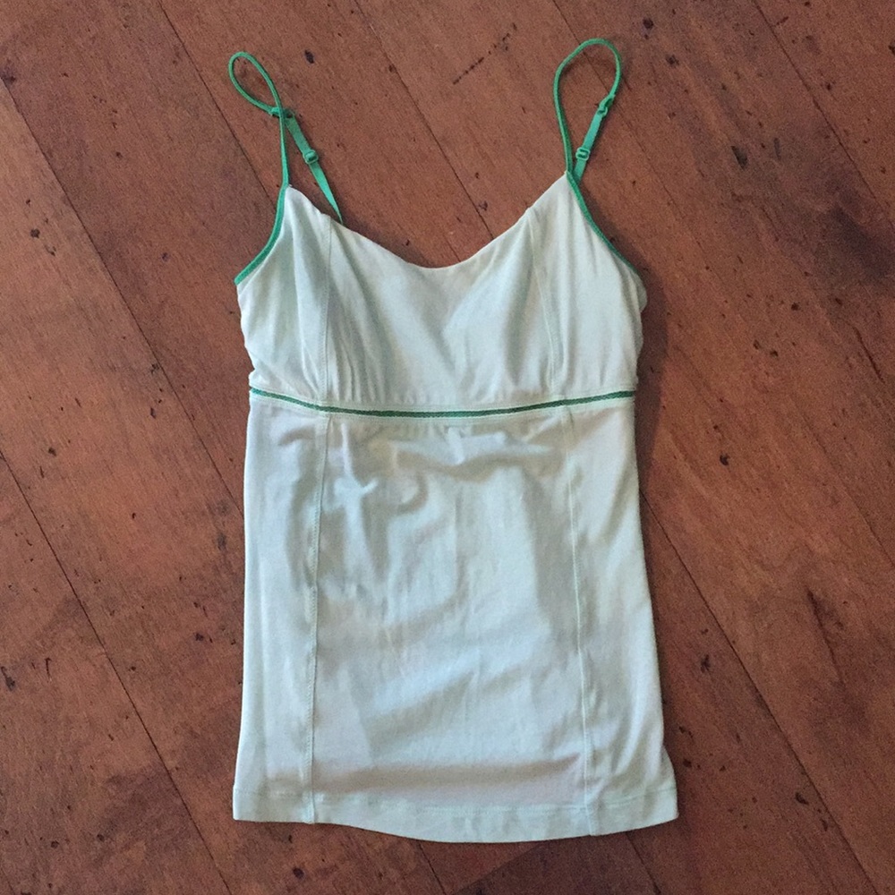 Lululemon workout tank